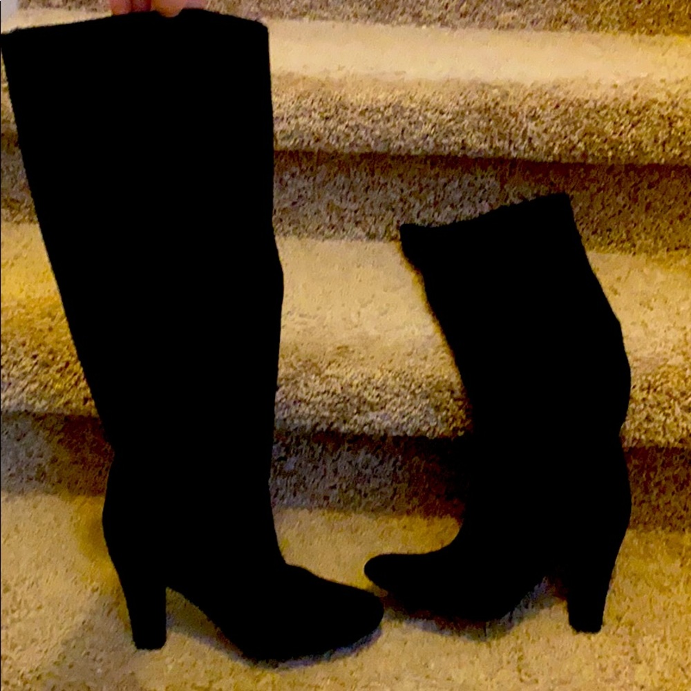 Jessica Simpson suede boots